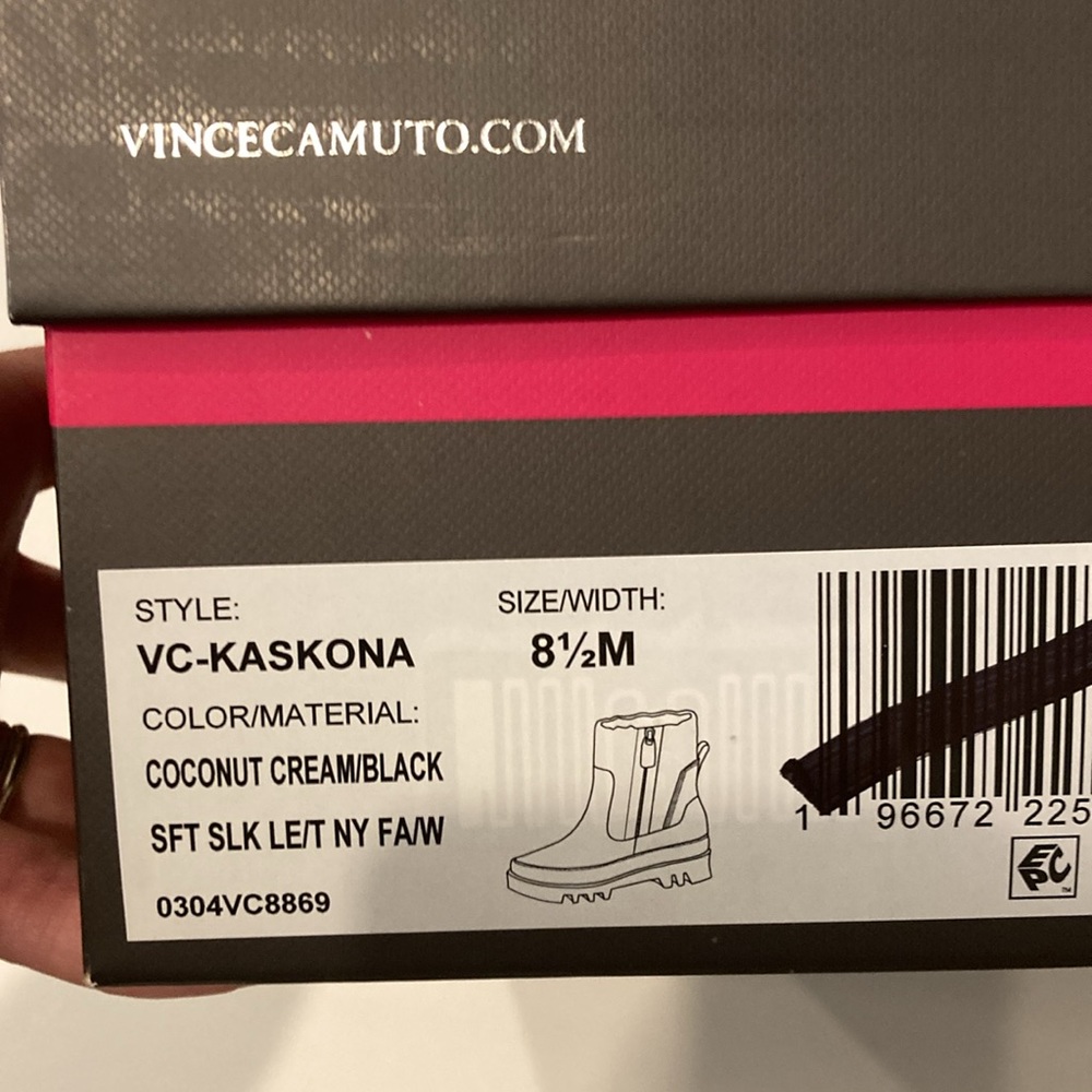 NIB Vince Camuto Kaskona Boots, Size Women’s 8.5,‎ Coconut Cream, Lug sole - Picture 2 of 9